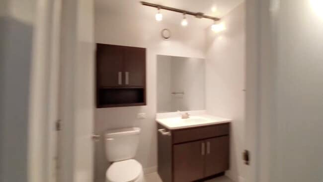 Building Photo - 61 W Chestnut St