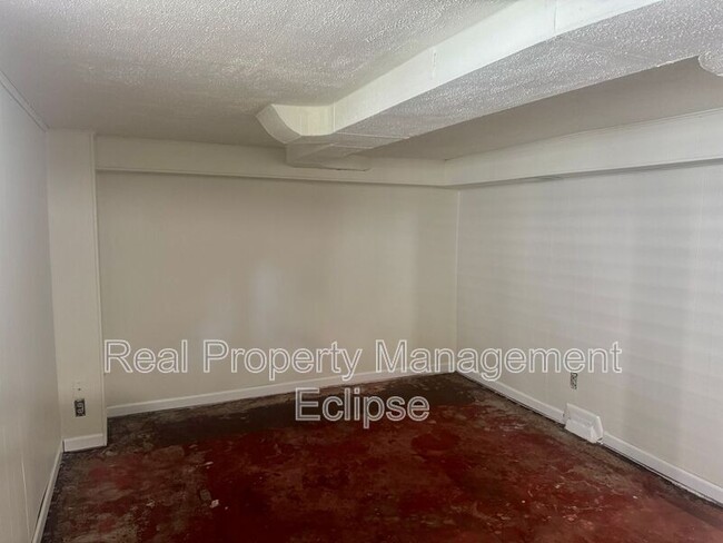 Building Photo - 843 NW 63rd St
