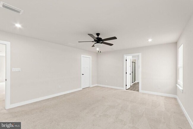 Building Photo - 105 Weston Dr