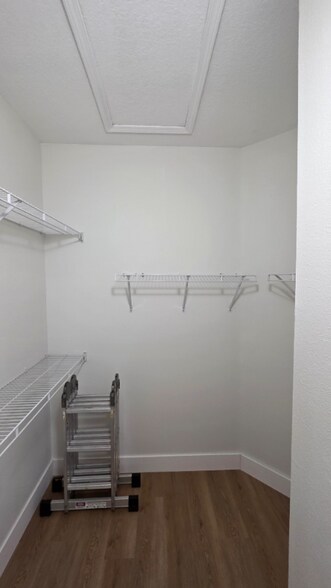 Building Photo - 12437 Foxmoor Peak Dr