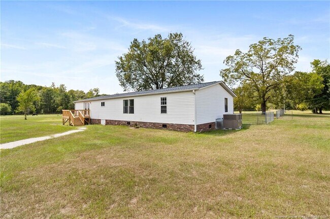 Building Photo - 4450 Zabell Dr