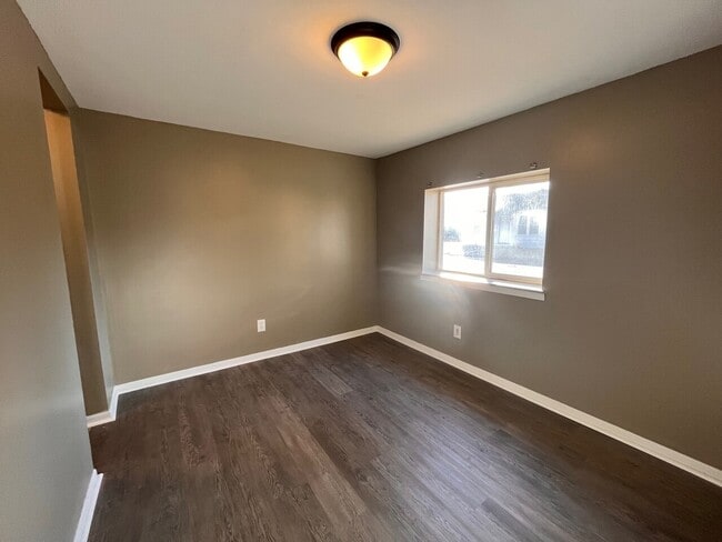 Building Photo - Westbridge Village