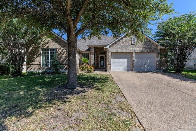 Building Photo - 904 Winding Creek Pl