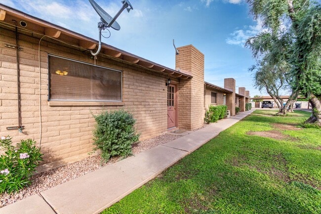 Building Photo - Prime Tempe Location – Minutes from ASU!