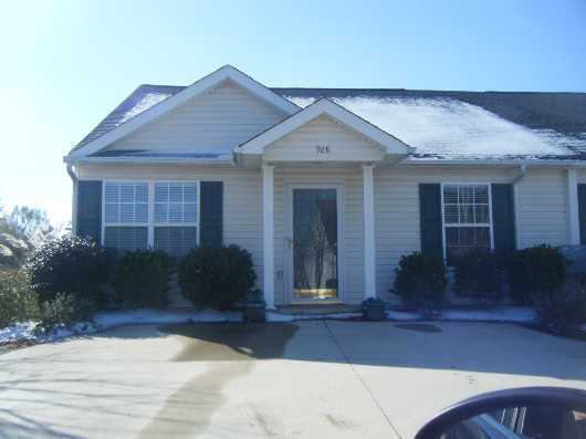 Primary Photo - Available Mid August! Centrally Located To...