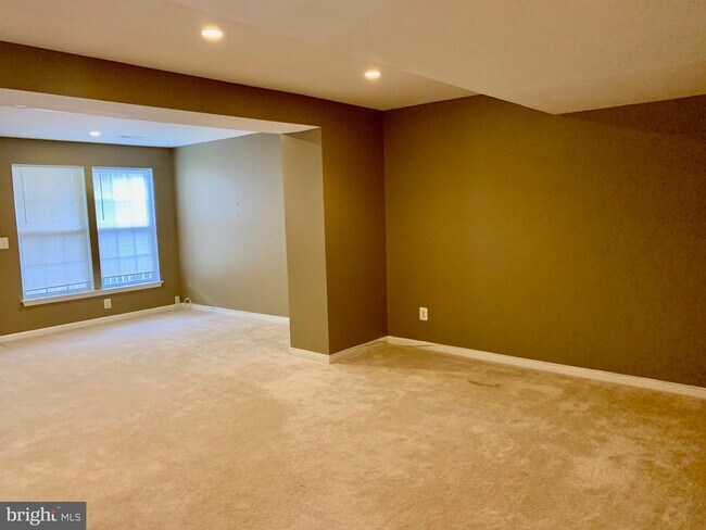 Building Photo - 8108 Horseshoe Cottage Cir