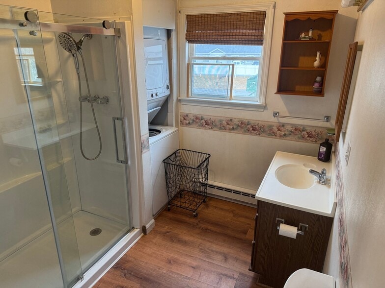 Building Photo - 657 Maine Ave