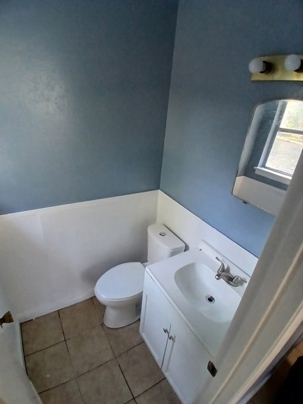 Building Photo - 4716 Dorsey St