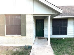 Building Photo - 1301 Pendergrass St