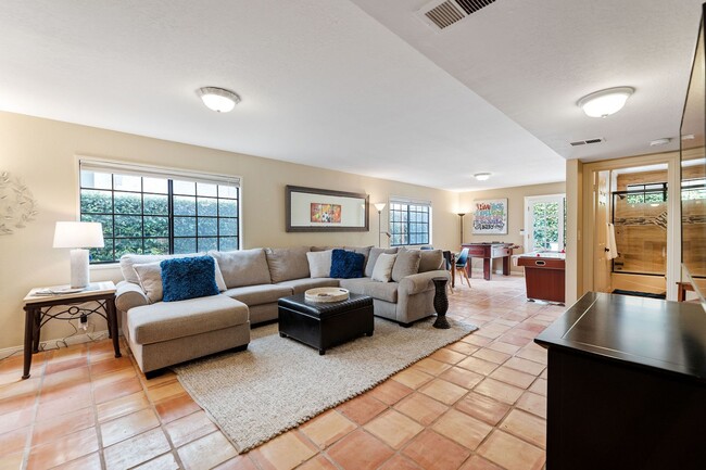 Building Photo - 4850A - Mandalay Shores/ Oxnard/ 5 bedroom...