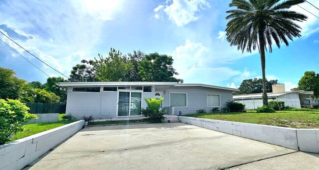 Building Photo - Adorable Custom Titusville Home Offering 3...