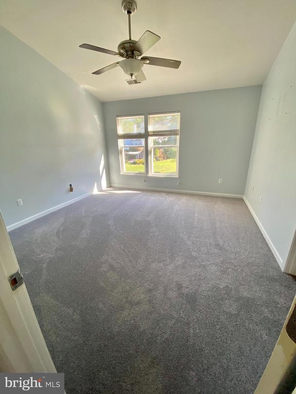 Building Photo - 108 Monet Cir