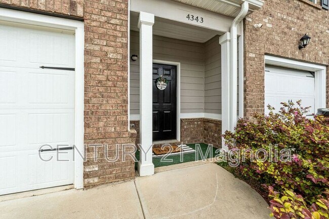 Building Photo - 4343 Newland St