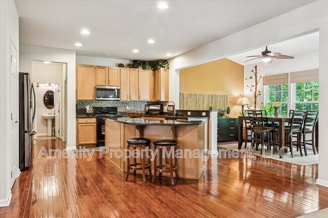 Building Photo - 3271 Newland Ct