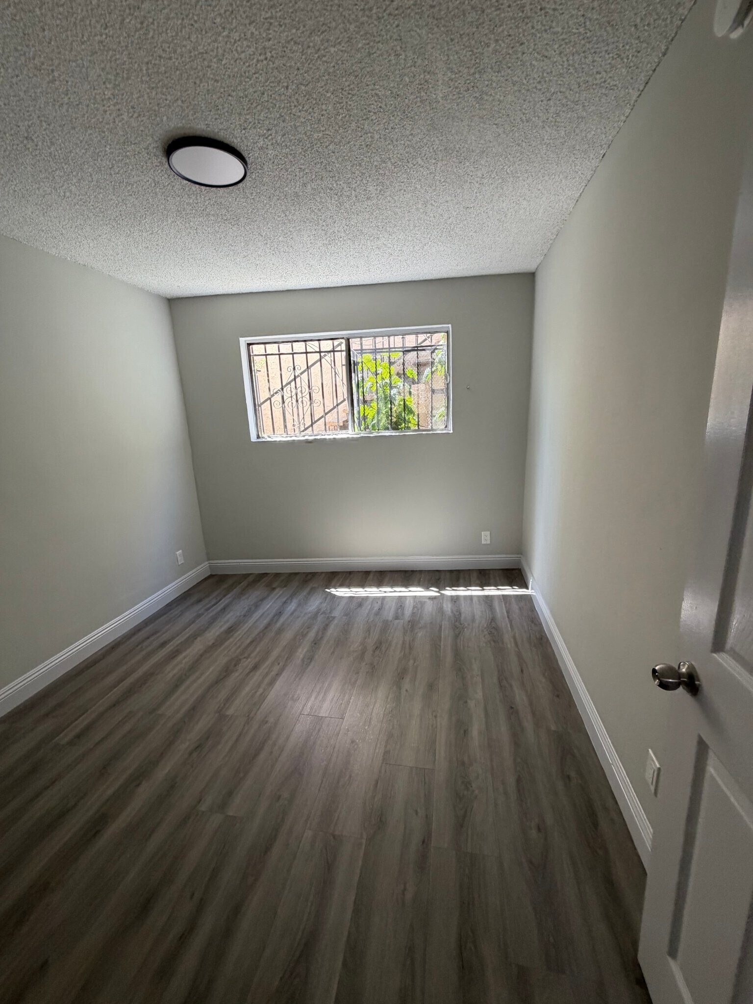 Building Photo - 2508 S West View St