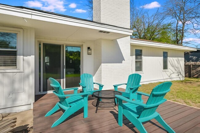 Building Photo - 1503 Westbury Trail