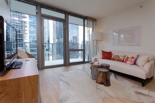 Building Photo - 349 W Wacker Dr