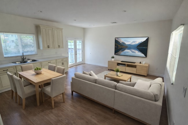 Building Photo - 6504 Tujunga Ave