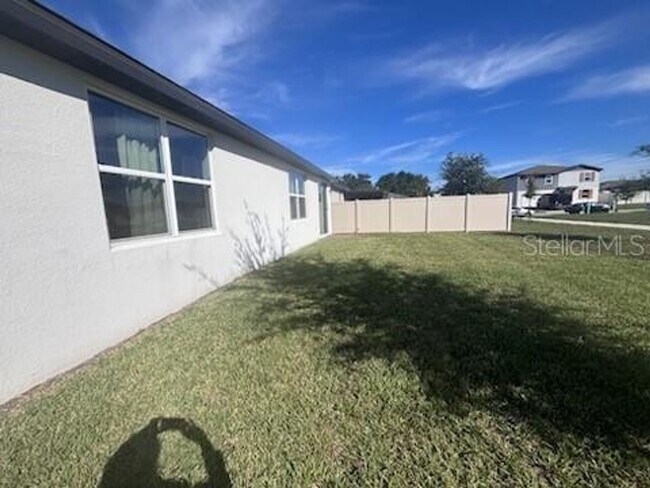 Building Photo - 384 Guadlupe St