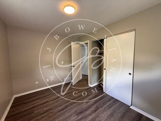 Building Photo - 5834 Curson Dr