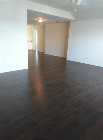 Building Photo - 1010 Utopia Ln