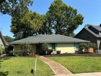 Building Photo - 328 Ridge Crest Dr