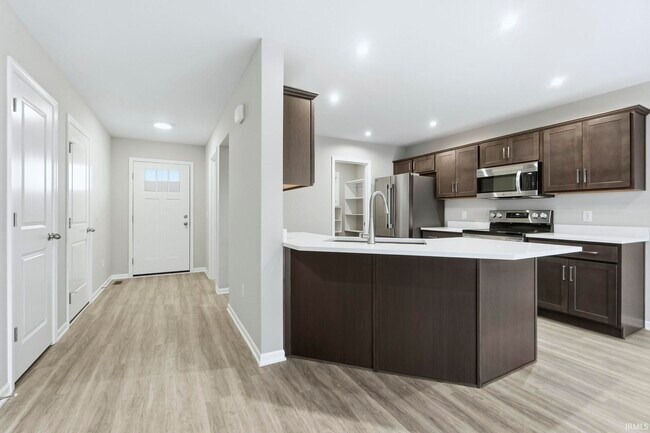 Building Photo - 1609 Anconia Cv