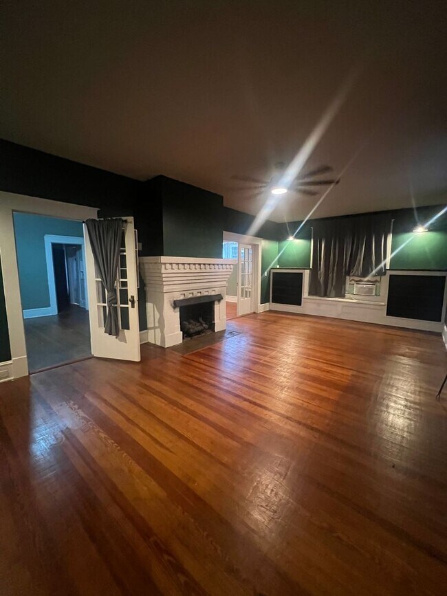 Building Photo - 717 Kirby Pl