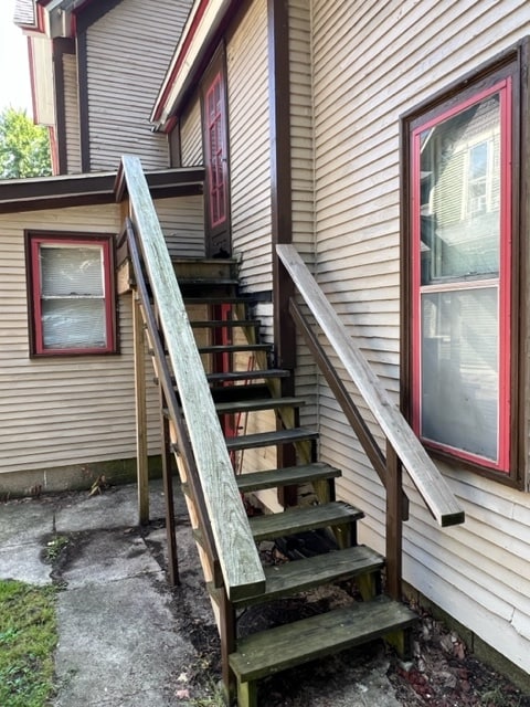 Building Photo - 147 Union Ave NE