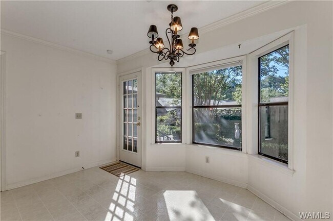 Building Photo - Fantastic 3BR 2Ba in popular Reston Place!