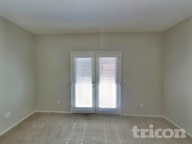 Building Photo - 3613 E Carisbrook Dr