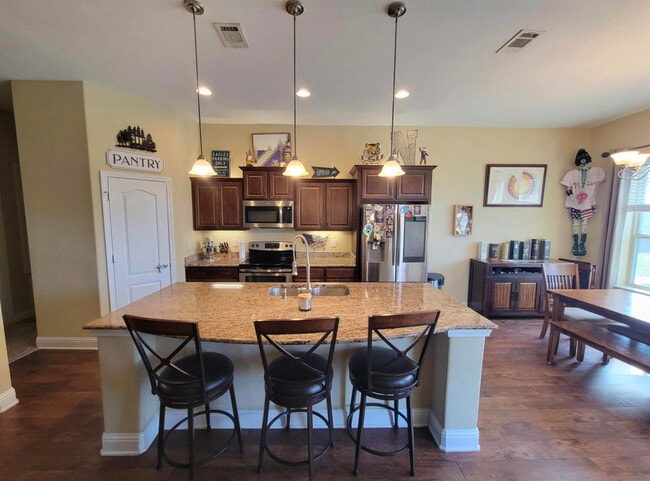 Building Photo - 8501 Holley Hills Cir