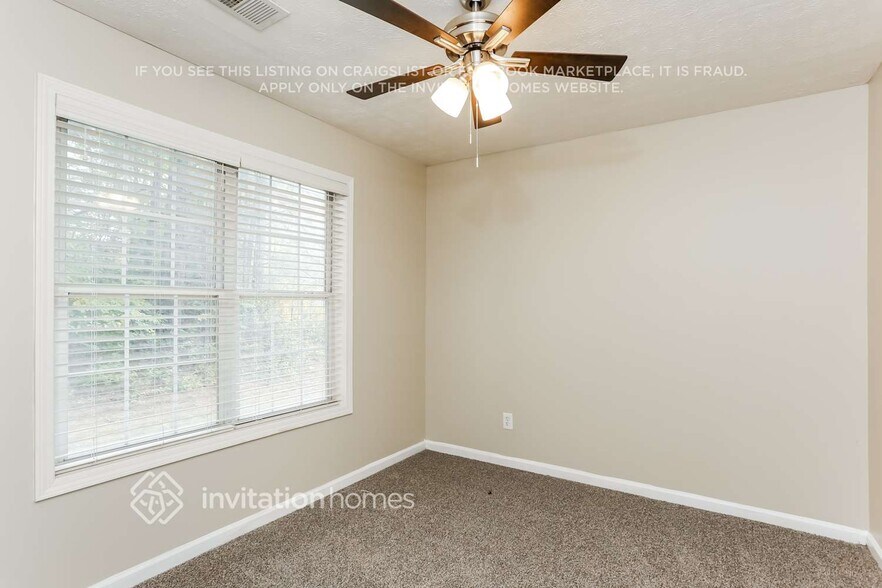 Building Photo - 2609 Duck Ct