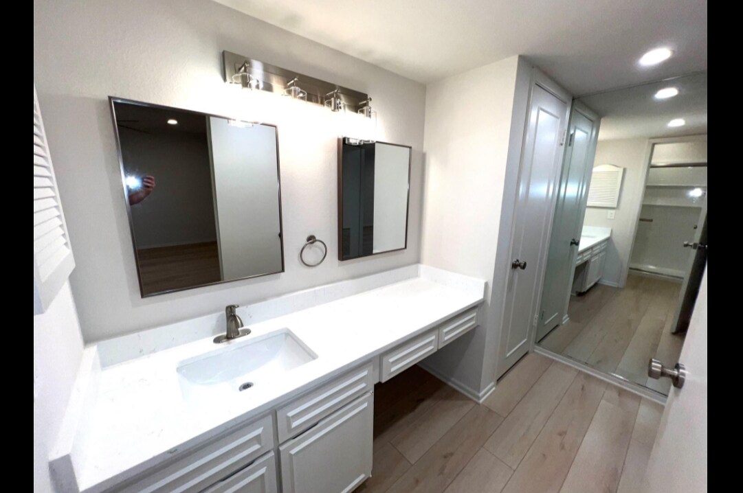 Building Photo - 7920 Rockwood Ln