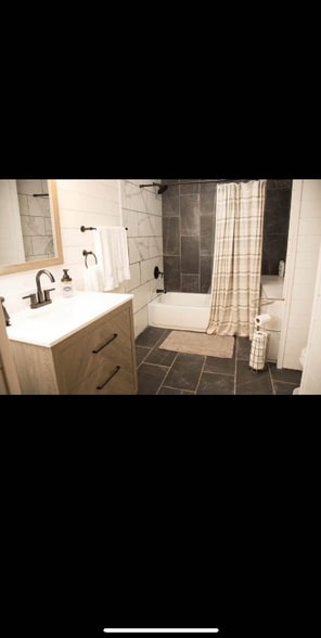 Building Photo - 6 Rancho Vista Ln