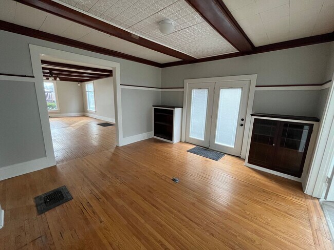 Building Photo - 1140 N Church St