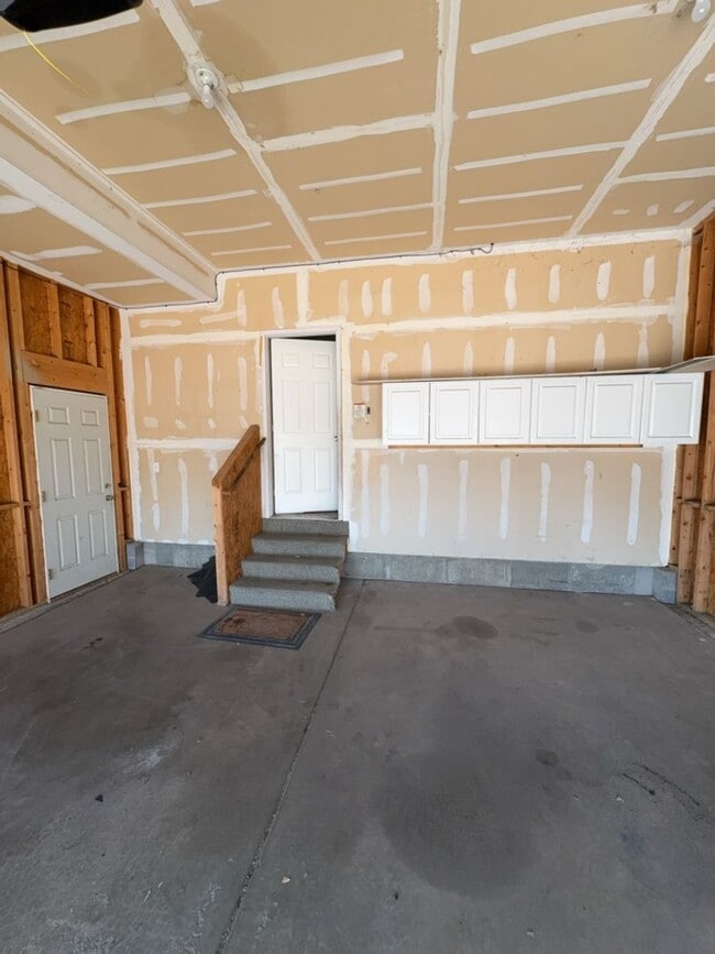 Building Photo - 4326 Mariposa Ln
