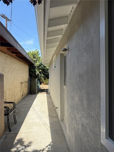 Building Photo - 2545 Lime St