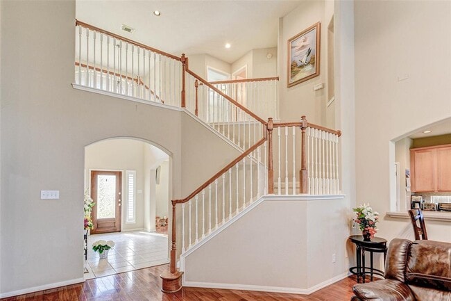 Building Photo - 1138 Jasons Bend Dr