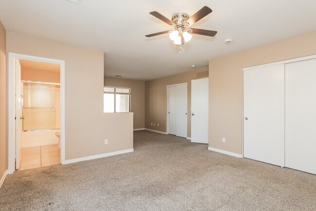 Building Photo - 3172 S 162nd Ln