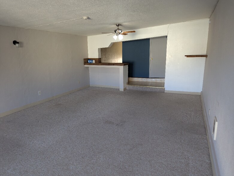 Primary Photo - 1717 SE Clatsop St