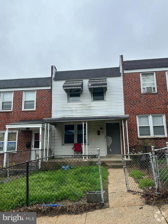 Building Photo - 3709 Everett St