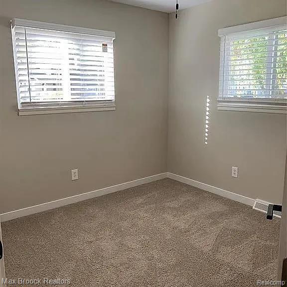 Building Photo - 252 N Harvey St