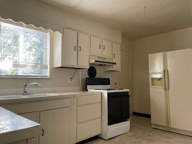 Building Photo - 4105 Sullivant Ave