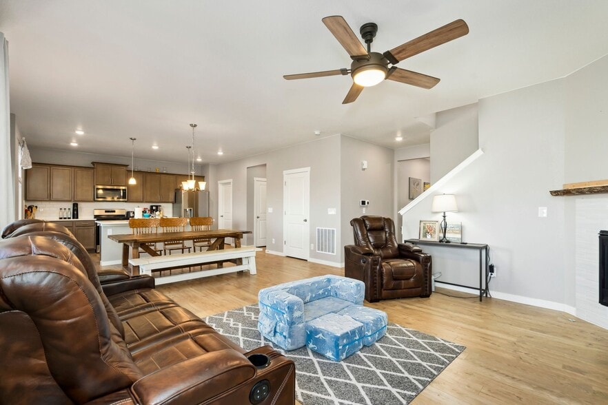 Building Photo - 1808 Hydrangea Dr