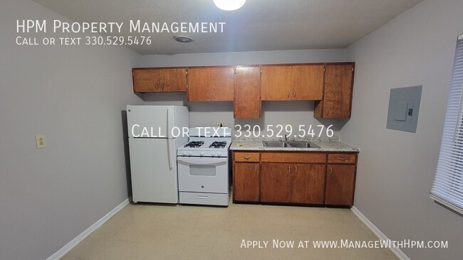 Building Photo - Spacious 2 bedroom apartment in Akron