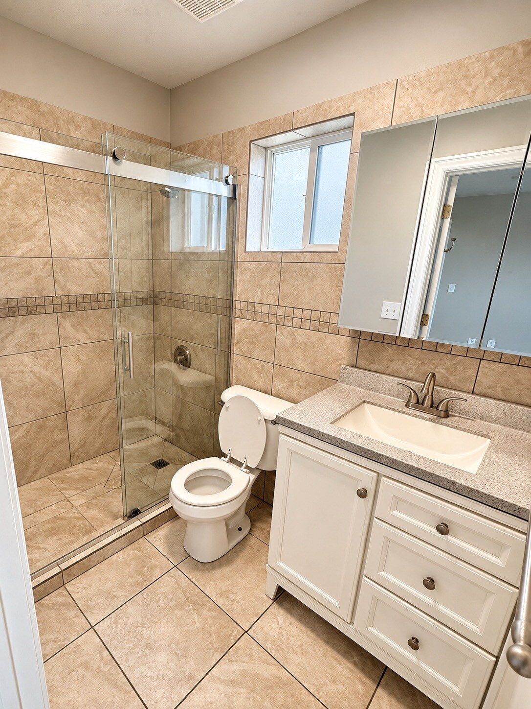 Building Photo - 305 N Appleview Dr