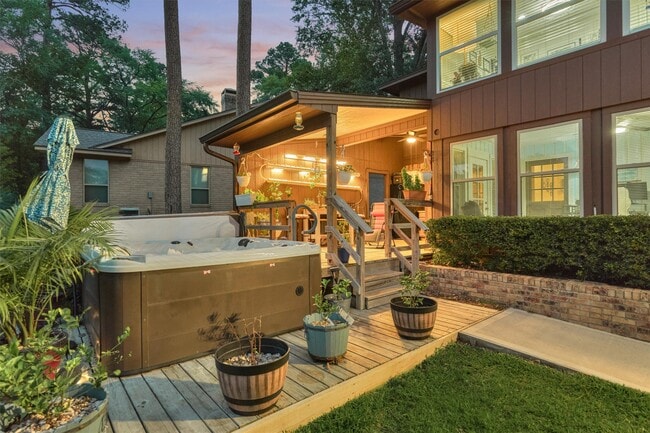 Building Photo - 660 Hillcrest Dr
