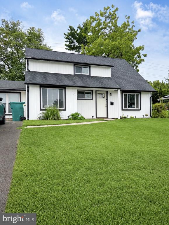 Building Photo - 6 Roundwood Ln