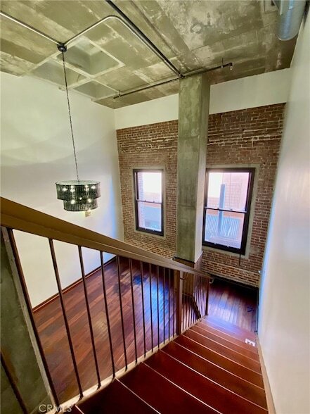 Building Photo - 35 N Raymond Ave